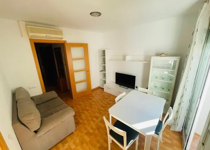 Apartament 3 Bedroom Balcony Med-rambla Nova