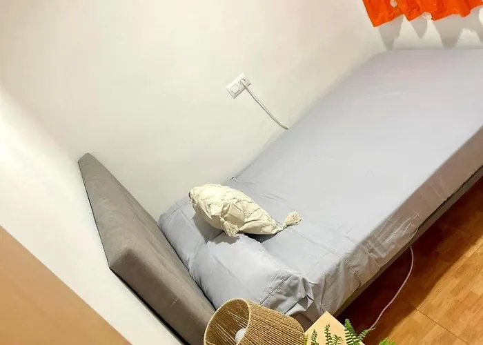 3 Bedroom Balcony Med-rambla Nova Apartament